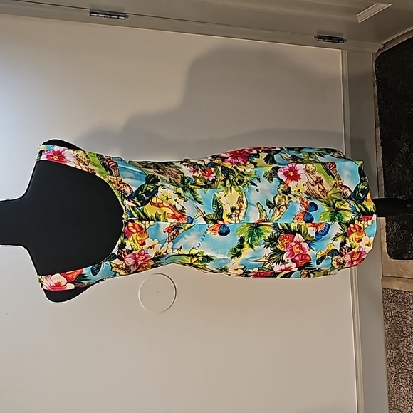 Adorable Hawaiian print dress by Rampage like new - Picture 3 of 11
